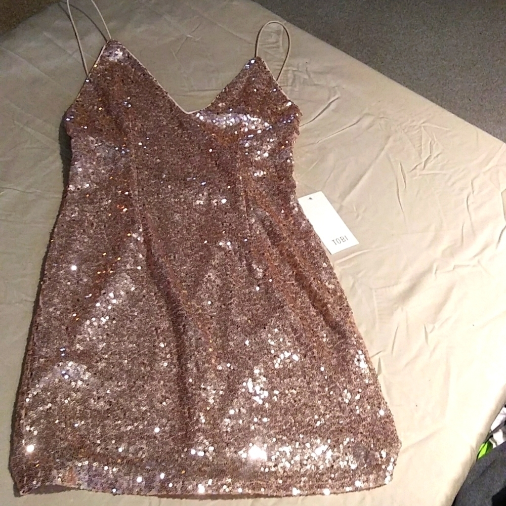 TOBI XS BLUSH SEQUIN PARTY PROM DRESS STRAPPY WITH ZIPPER, LINER NEW NOT WORN